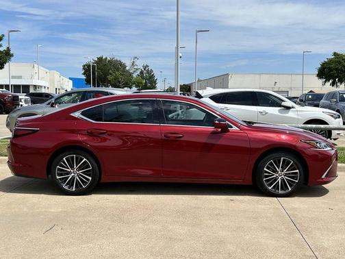 Matador Red Mica 2023 Lexus ES 350 Base