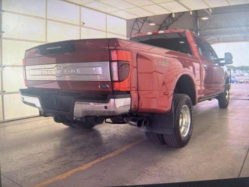 Rapid Red Metallic Tinted Clearcoat 2020 Ford F-350 King Ranch