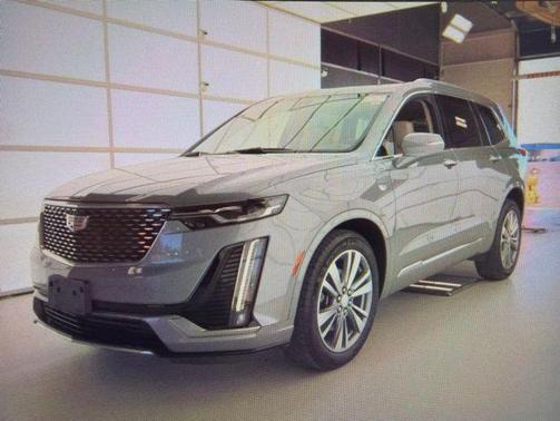 Argent Silver Metallic 2023 Cadillac XT6 Premium Luxury AWD