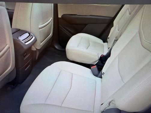 Argent Silver Metallic 2023 Cadillac XT6 Premium Luxury AWD