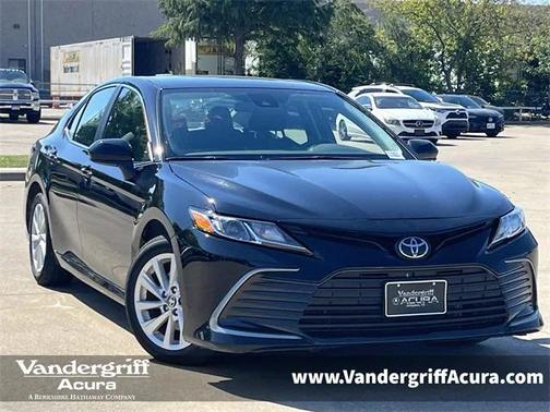 2024 Toyota Camry LE