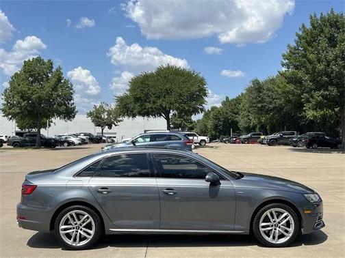2017 Audi A4 Season of Audi Premium