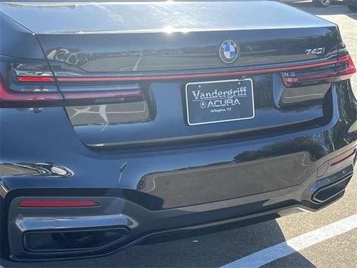 2021 BMW 740 