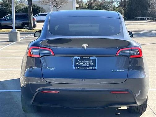 2023 Tesla Model Y Long Range Dual Motor All-Wheel Drive