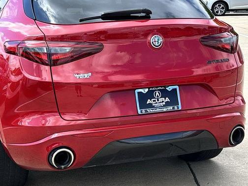 Alfa Rosso 2021 Alfa Romeo Stelvio Base