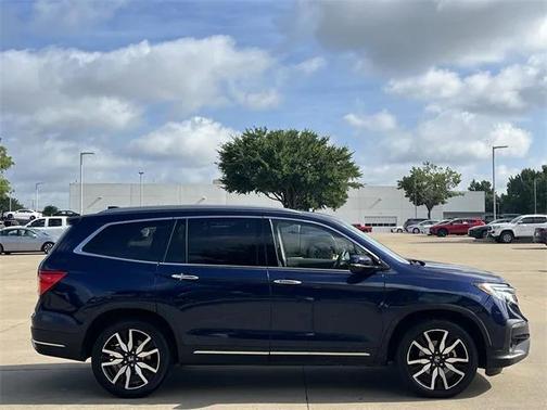 2022 Honda Pilot Touring 8-Passenger