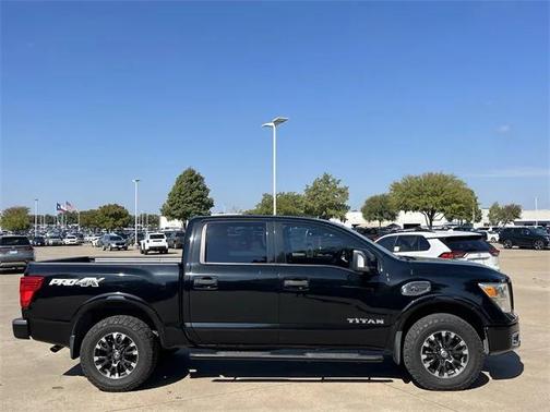 2017 Nissan Titan PRO-4X