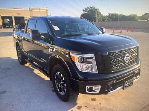2017 Nissan Titan PRO-4X