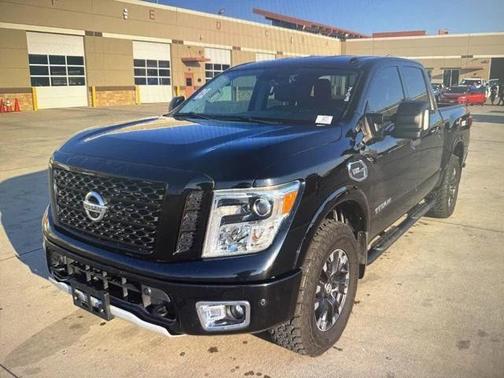 2017 Nissan Titan PRO-4X
