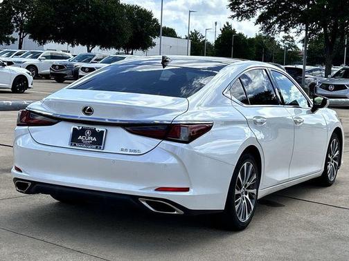 Eminent White Pearl 2019 Lexus ES 350 Luxury