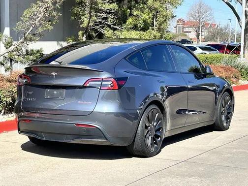 2022 Tesla Model Y Performance Dual Motor All-Wheel Drive