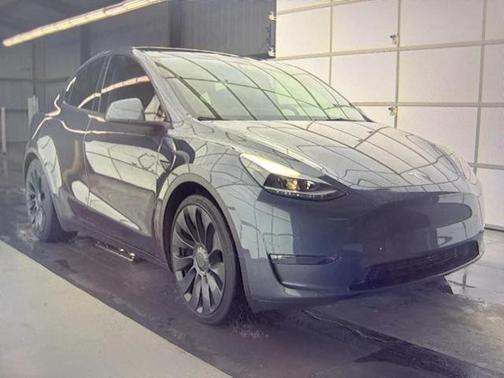 2022 Tesla Model Y Performance Dual Motor All-Wheel Drive