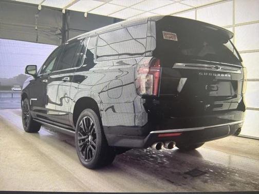2023 Chevrolet Suburban 4WD High Country