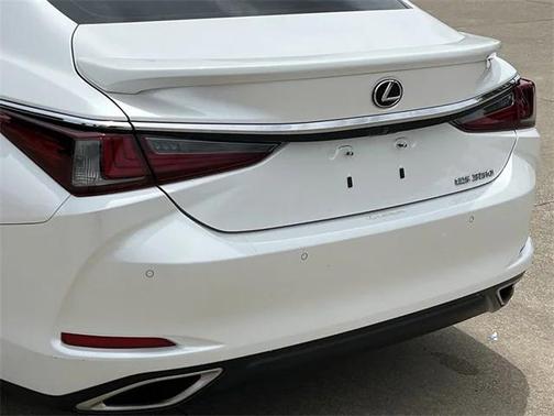 2022 Lexus ES 350 Ultra Luxury