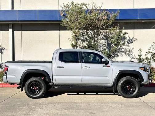 2017 Toyota Tacoma Base