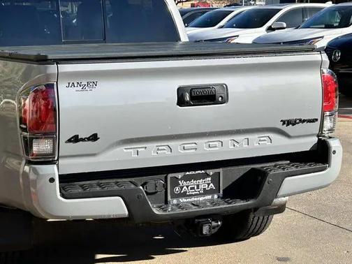 2017 Toyota Tacoma Base