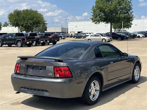 2003 Ford Mustang Base