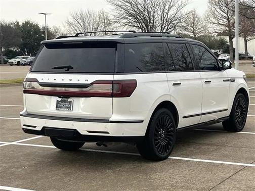 2018 Lincoln Navigator Black Label