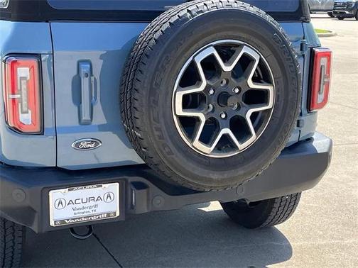 2023 Ford Bronco Outer Banks