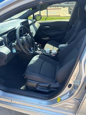 Classic Silver Metallic 2025 Toyota Corolla SE