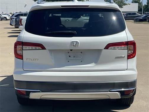 2021 Honda Pilot Touring 8-Passenger