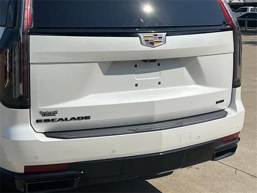 2022 Cadillac Escalade Sport