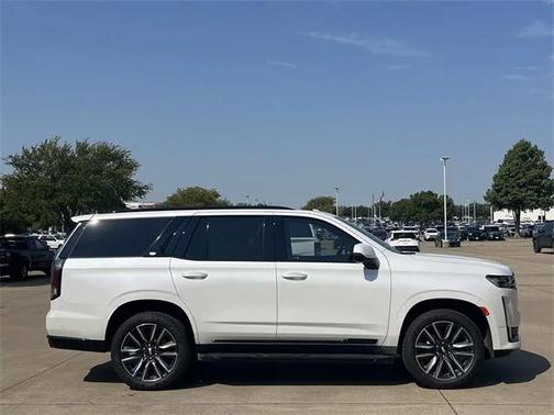 2022 Cadillac Escalade Sport