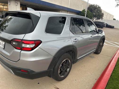 Lunar Silver Metallic 2025 Honda Pilot EX-L