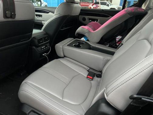 Lunar Silver Metallic 2025 Honda Pilot EX-L