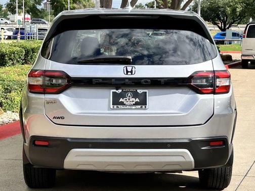Lunar Silver Metallic 2025 Honda Pilot EX-L