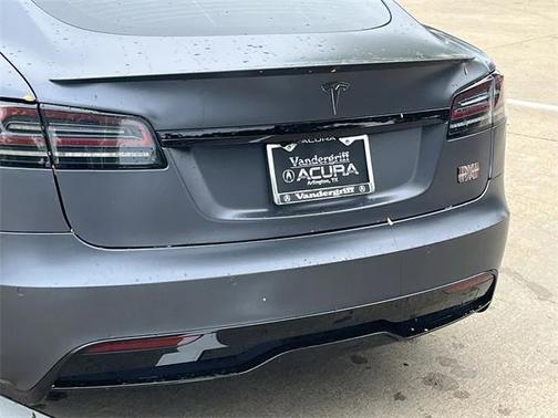 2022 Tesla Model S Plaid