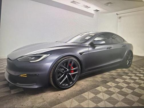 2022 Tesla Model S Plaid
