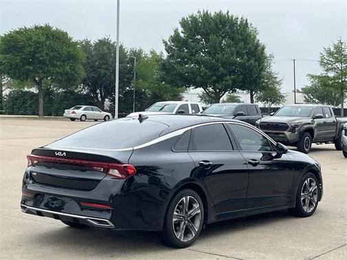 2023 Kia K5 EX