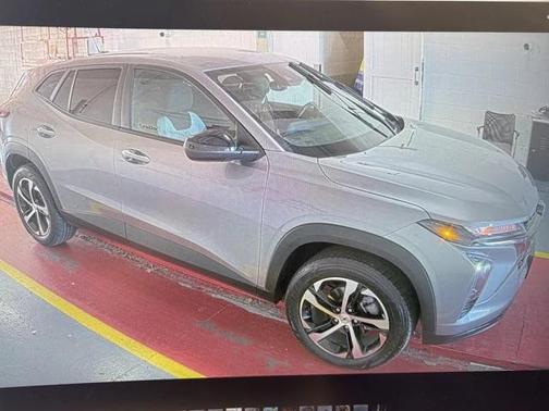 2025 Chevrolet Trax FWD 1RS