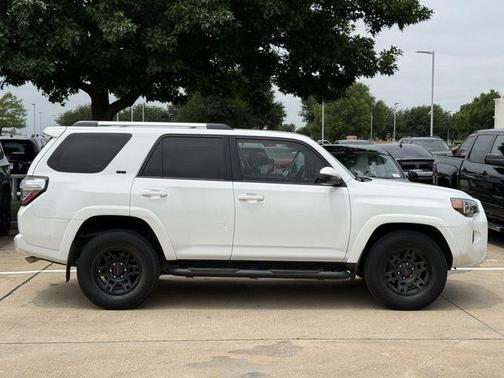 Super White 2021 Toyota 4Runner SR5