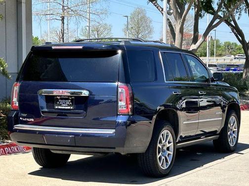 Dark Sapphire Blue Metallic 2019 GMC Yukon Denali