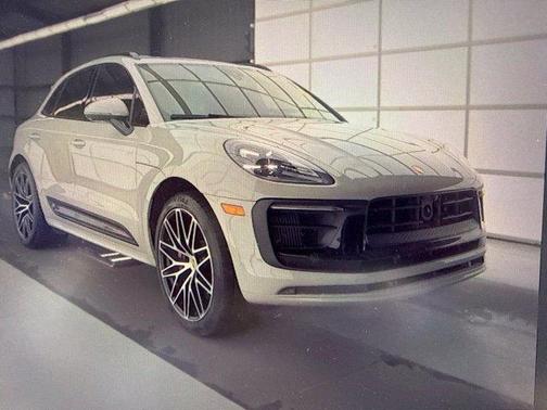 Chalk 2023 Porsche Macan Macan GTS
