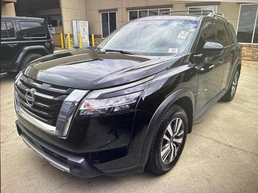2024 Nissan Pathfinder SL FWD
