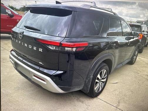 2024 Nissan Pathfinder SL FWD