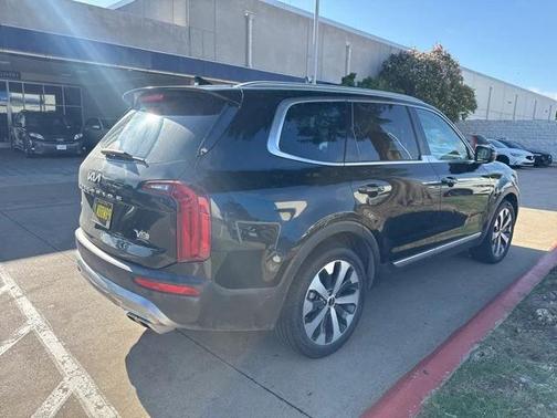 2022 Kia Telluride S