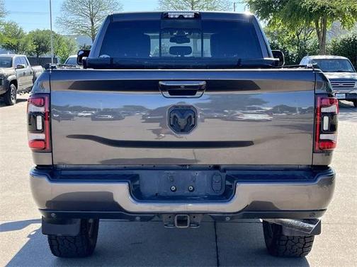 2020 RAM 2500 Laramie Crew Cab 4X4 6'4' Box