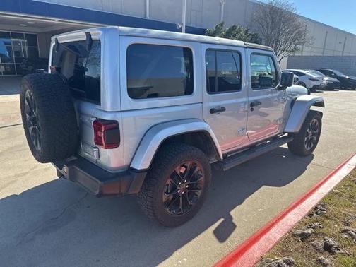 2024 Jeep Wrangler 4xe Sahara