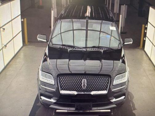 Burgundy Velvet Metallic Tinted Clearcoat 2018 Lincoln Navigator Premiere