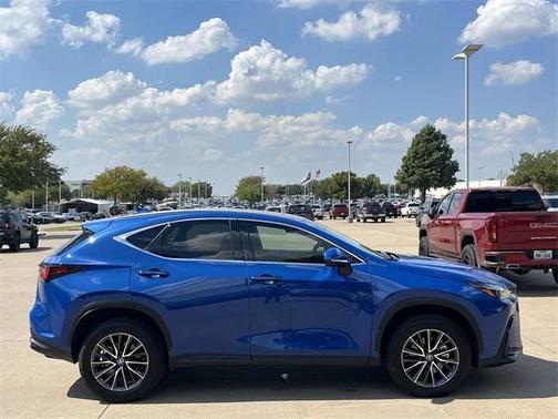 2025 Lexus NX 250 Premium