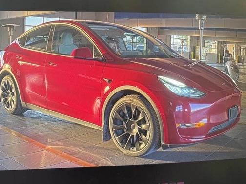 2022 Tesla Model Y Long Range Dual Motor All-Wheel Drive