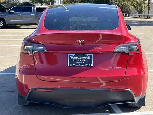 2022 Tesla Model Y Long Range Dual Motor All-Wheel Drive