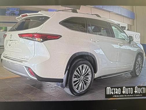 2021 Toyota Highlander Platinum