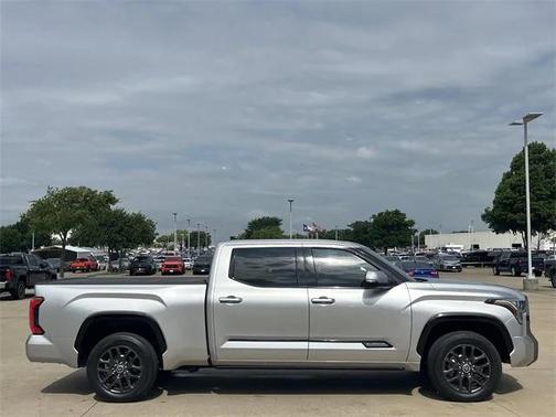 2023 Toyota Tundra Platinum