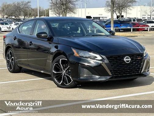 2025 Nissan Altima SR FWD