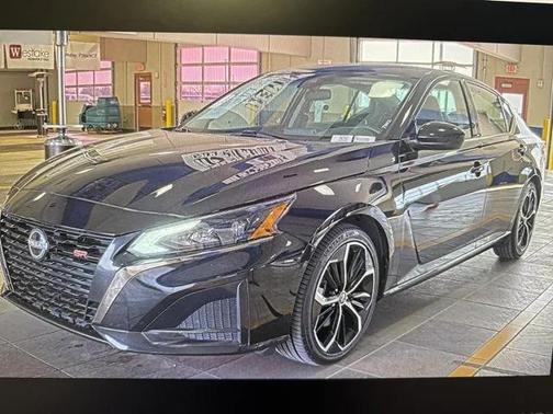 2025 Nissan Altima SR FWD